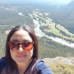 Meet your Posher, Karla